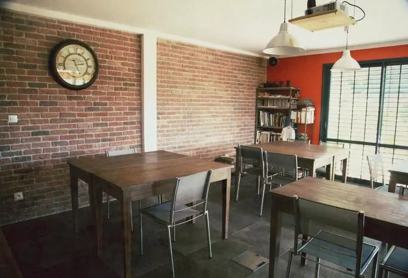 Hotelli Bonheur & Boheme