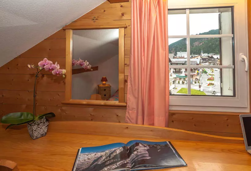 هتل Chalet Stella