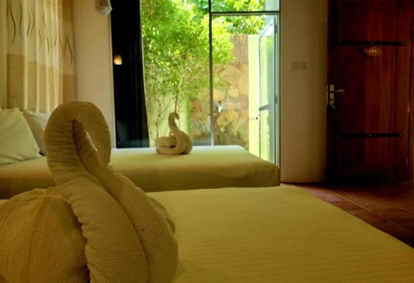 Otel Hantara Udawalawa