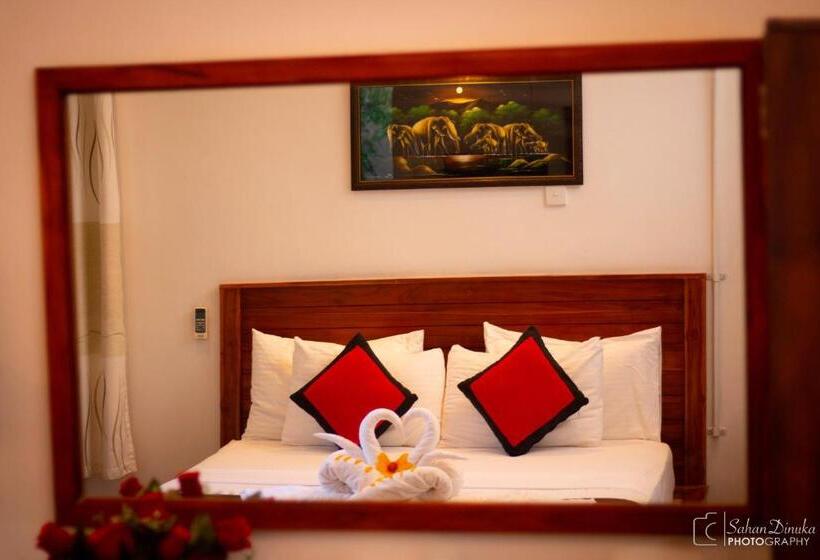 Otel Hantara Udawalawa