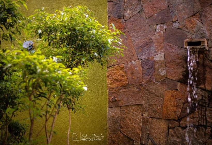 Otel Hantara Udawalawa