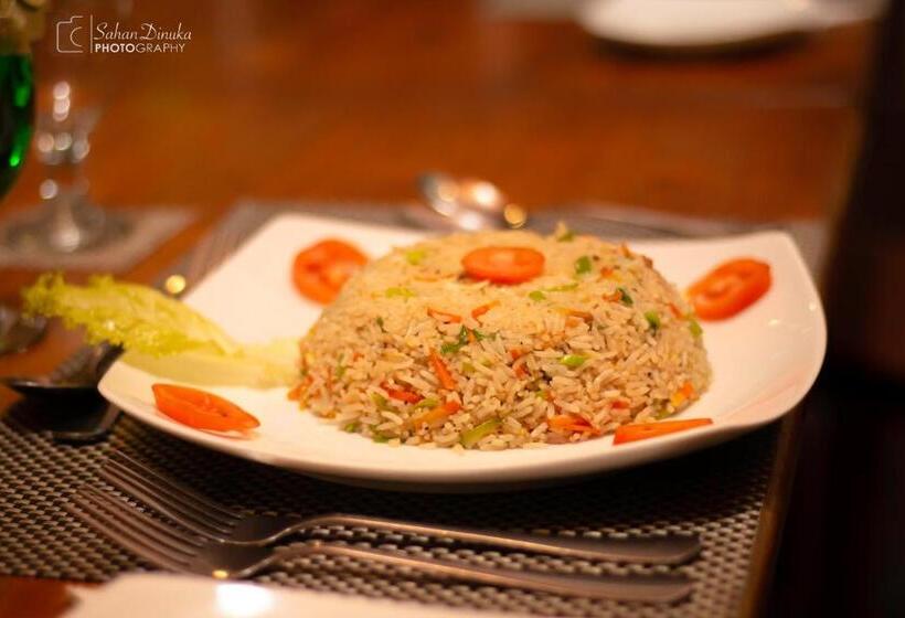 Otel Hantara Udawalawa