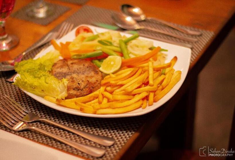 Otel Hantara Udawalawa