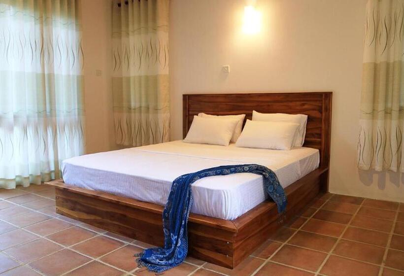 Otel Hantara Udawalawa