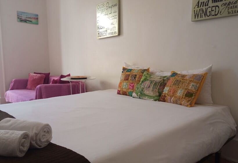 Hotel Happy At Chiado