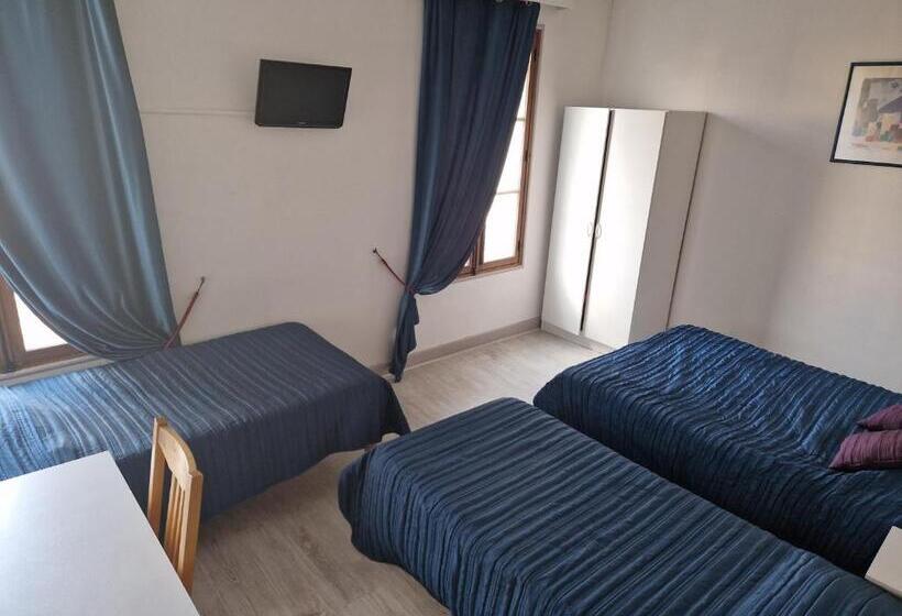 בית מלון כפרי Hôtel Du Commerce