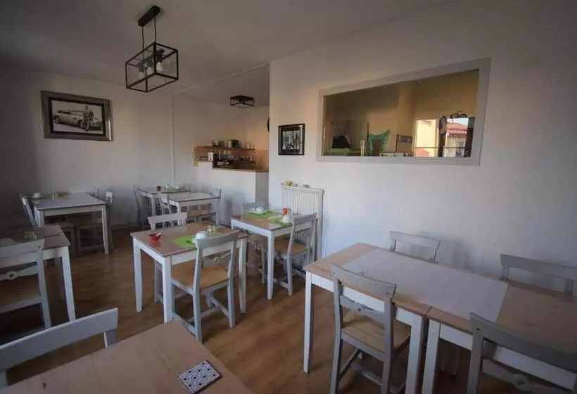 ホテル Hôtel Du Commerce