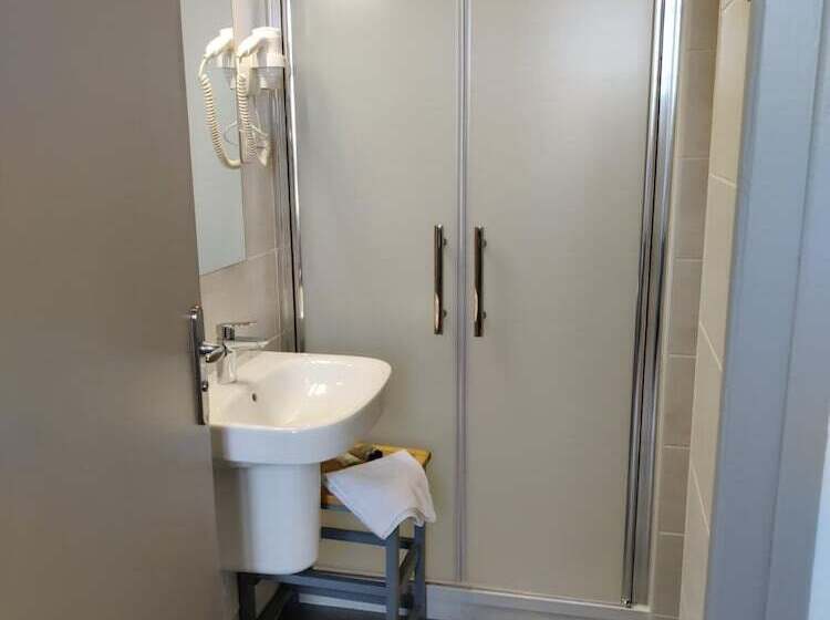 فندق Hôtel Océan Dinan