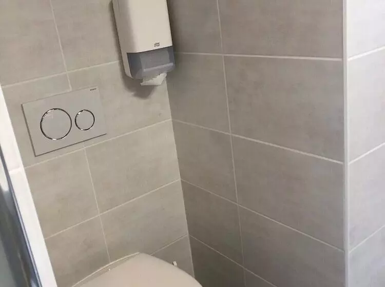 Hotelli Hôtel Océan Dinan