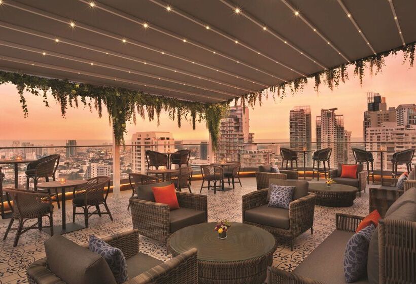 Hotel Hyatt Place Bangkok Sukhumvit 24