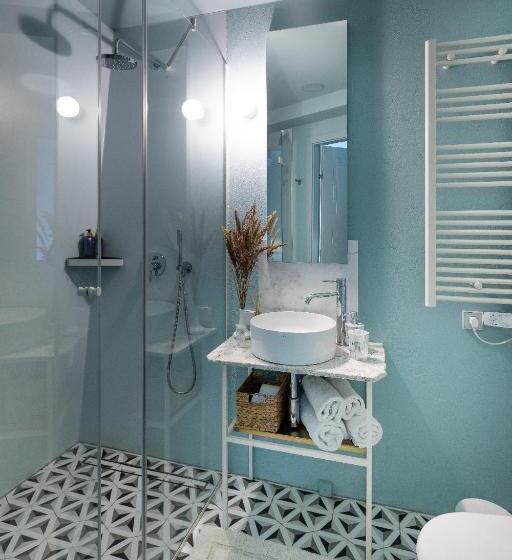 هتل Redstone Apartments