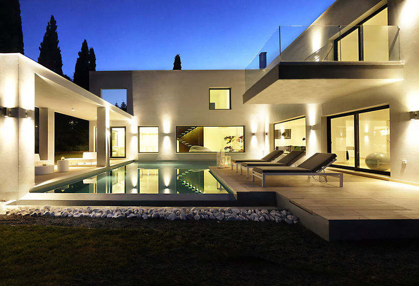 Luxury Villa Eve