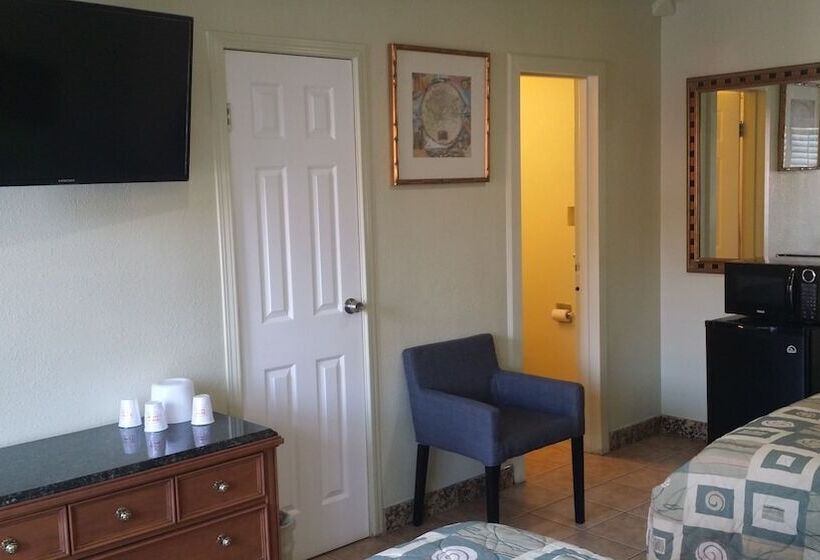 فندق على الطريق Travel Inn