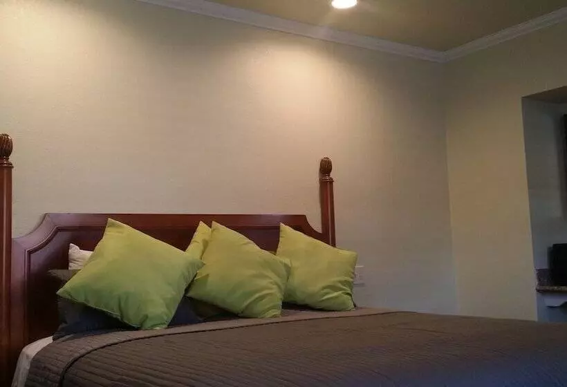 Motelli Travel Inn