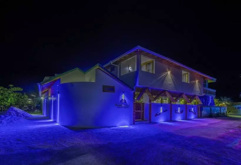 پانسیون Ameera Maldives