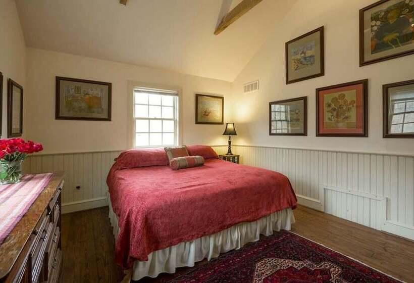 Bed and Breakfast The Buck School Inn