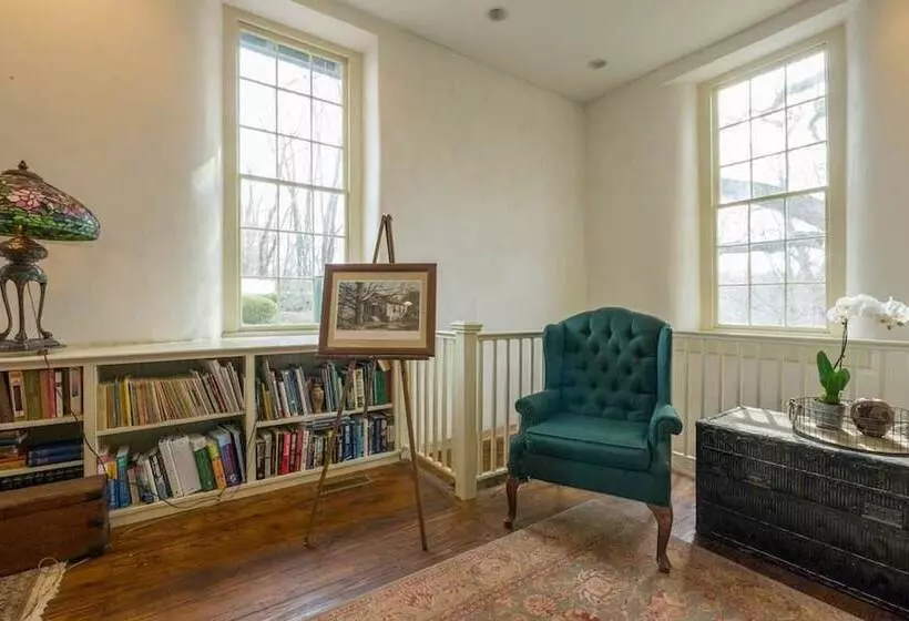 Aamiaismajoitus (B&B) The Buck School Inn