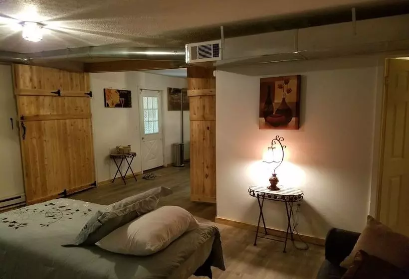 簡易ホテル Nel's Place