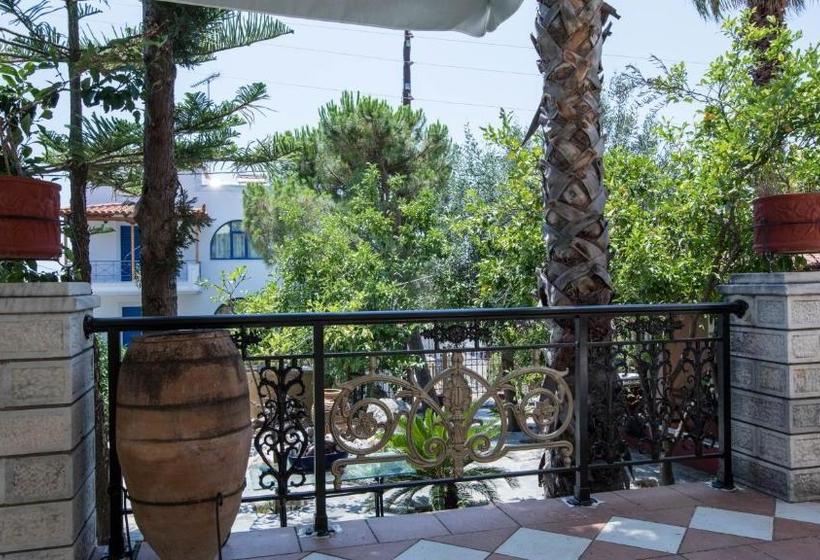 Отель Amfitrion