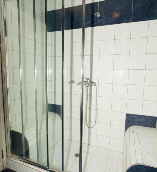 Отель Amfitrion