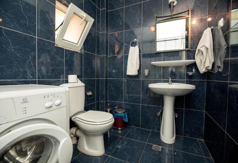 Отель Amfitrion