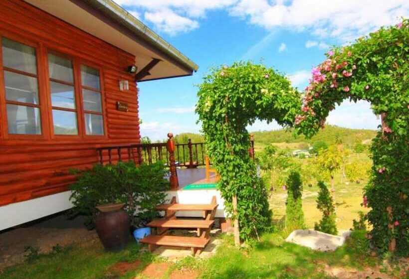 فندق Baanrai Areeya