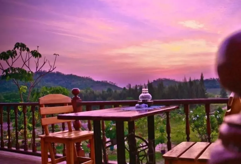 هتل Baanrai Areeya