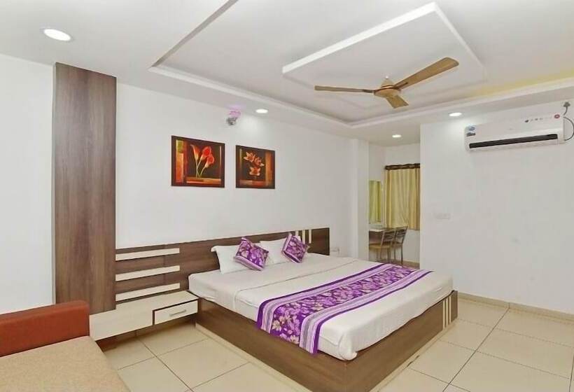 בית מלון כפרי Jaishree Palace