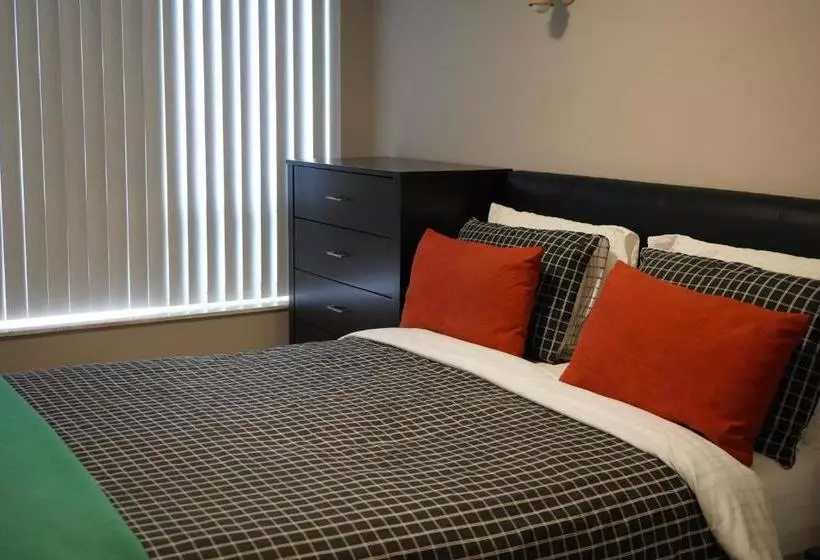 هتل Living Suites - Toronto