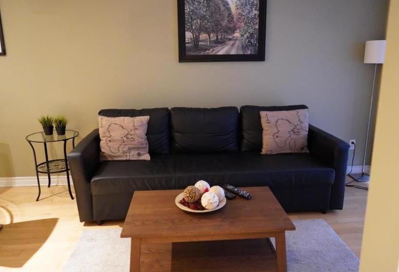 فندق Living Suites - Toronto