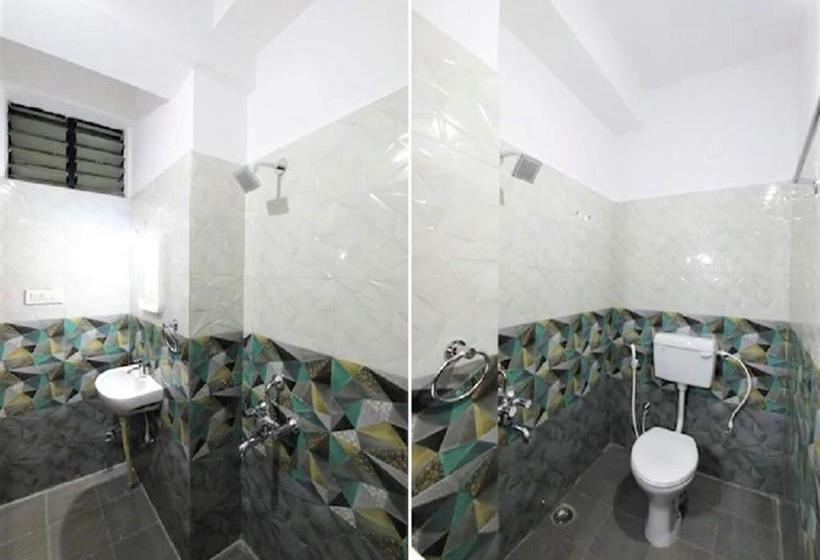 בית מלון כפרי Lloyd S Inn