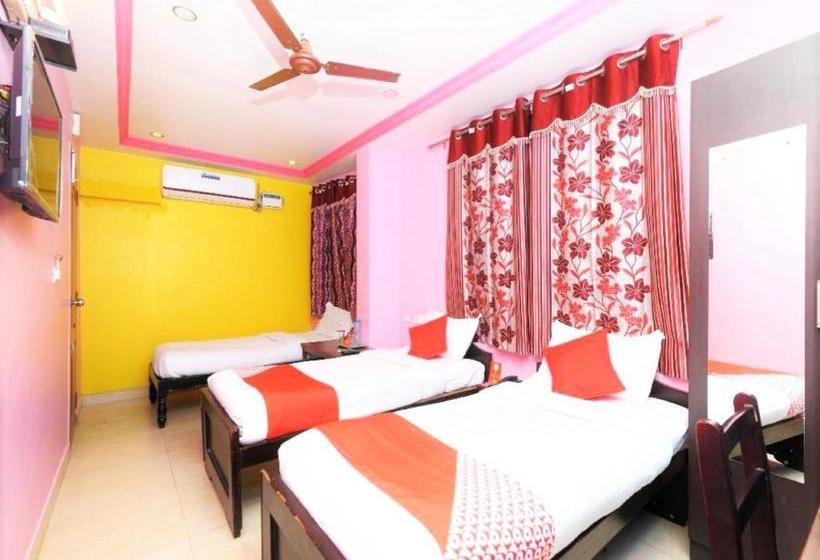 בית מלון כפרי Lloyd S Inn