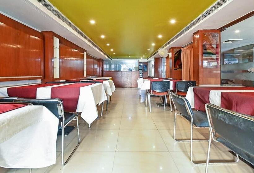 בית מלון כפרי Pleasure Inn