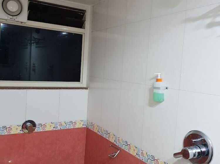 בית מלון כפרי Pleasure Inn