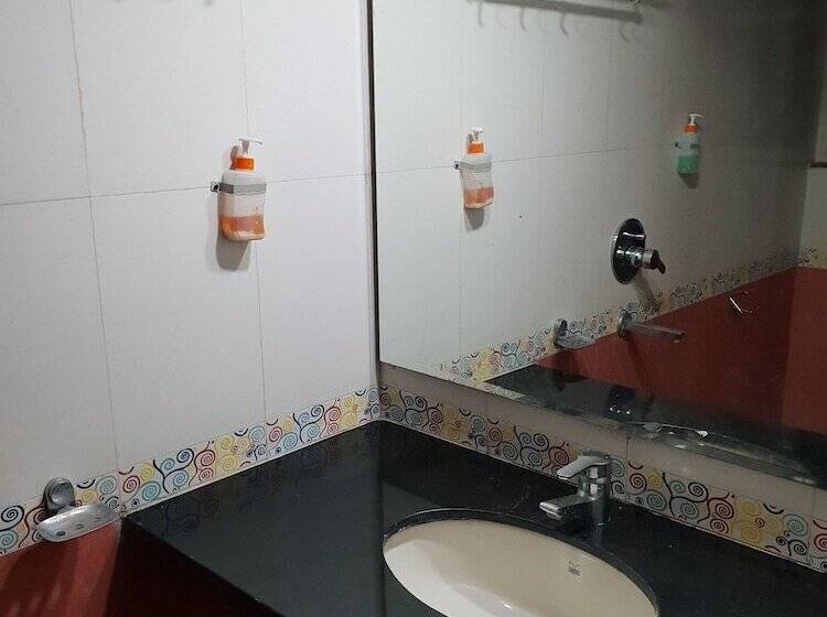 בית מלון כפרי Pleasure Inn