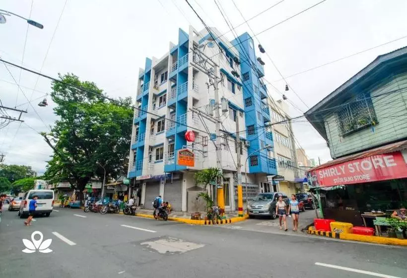 ホテル Zen Rooms Basic Quirino Station