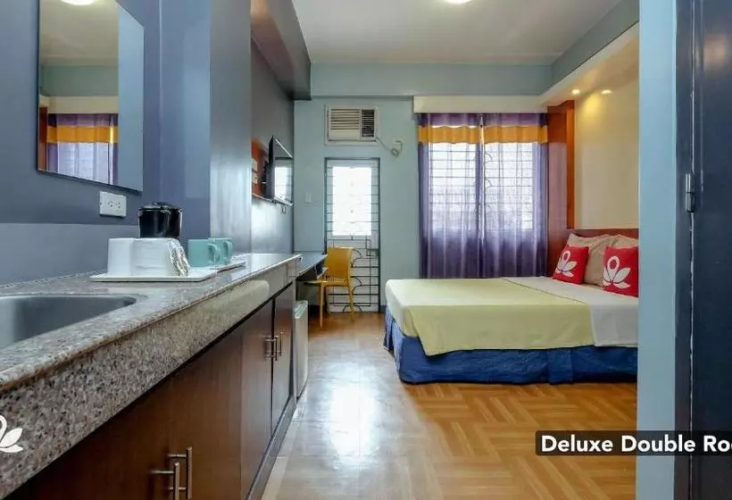 ホテル Zen Rooms Basic Quirino Station