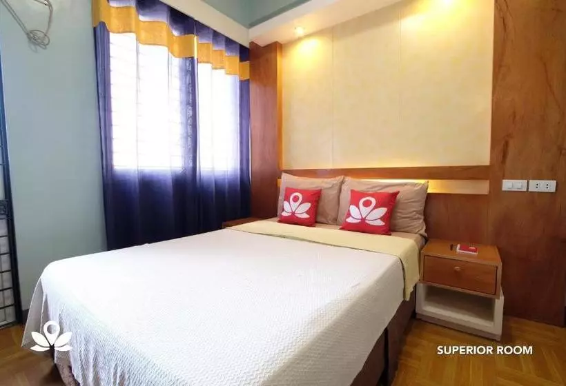 ホテル Zen Rooms Basic Quirino Station