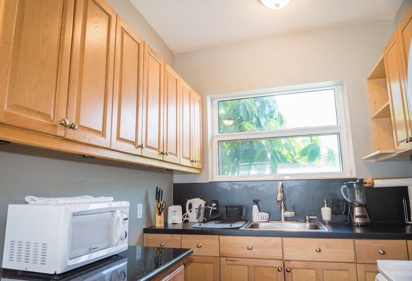 La Costa Suites By Royal Stays