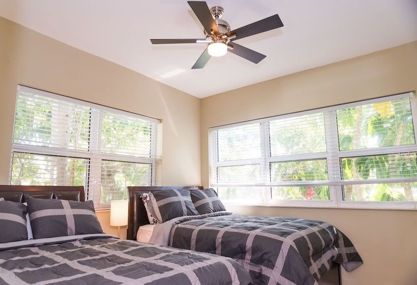 La Costa Suites By Royal Stays