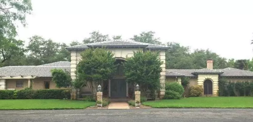 Live Oaks Bed And Breakfast