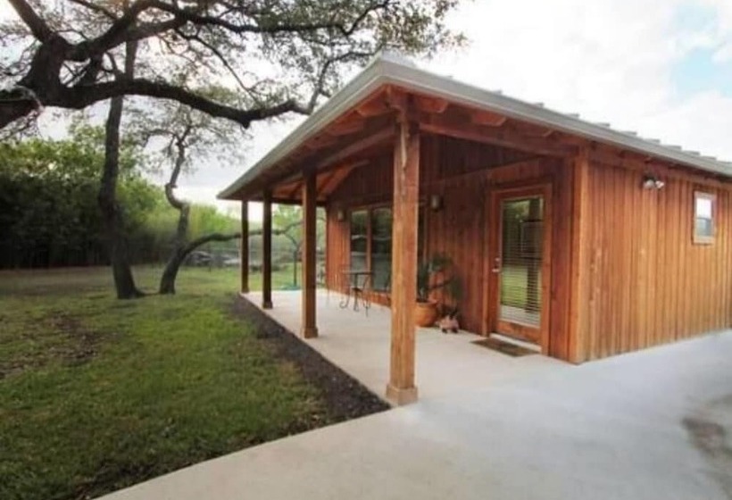 Live Oaks Bed And Breakfast