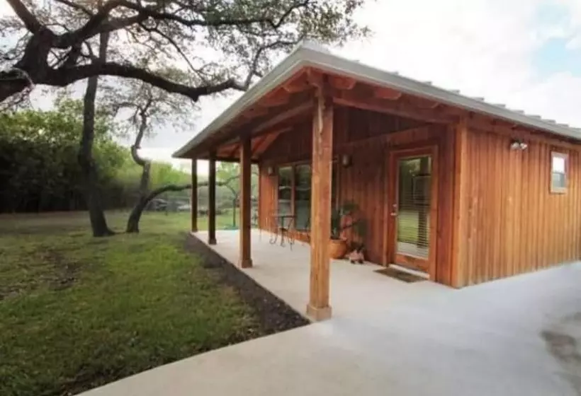 Live Oaks Bed And Breakfast