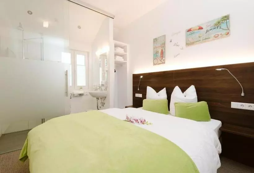 モーテル Velden24   Create Your Own Stay