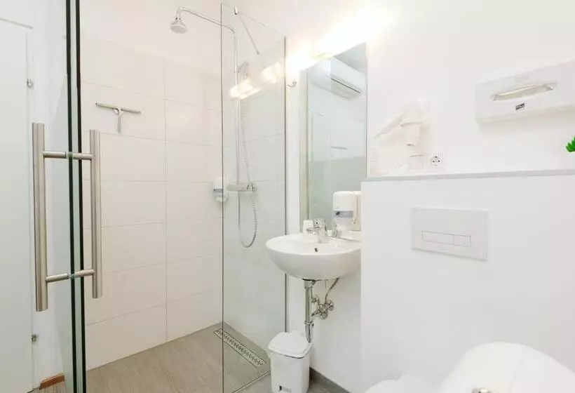 モーテル Velden24   Create Your Own Stay