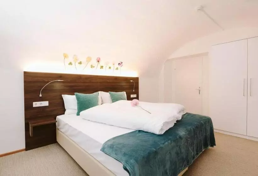 モーテル Velden24   Create Your Own Stay