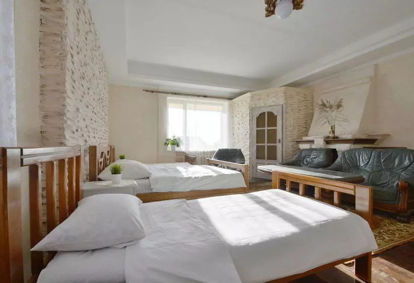 ペンション Aparton  Brest