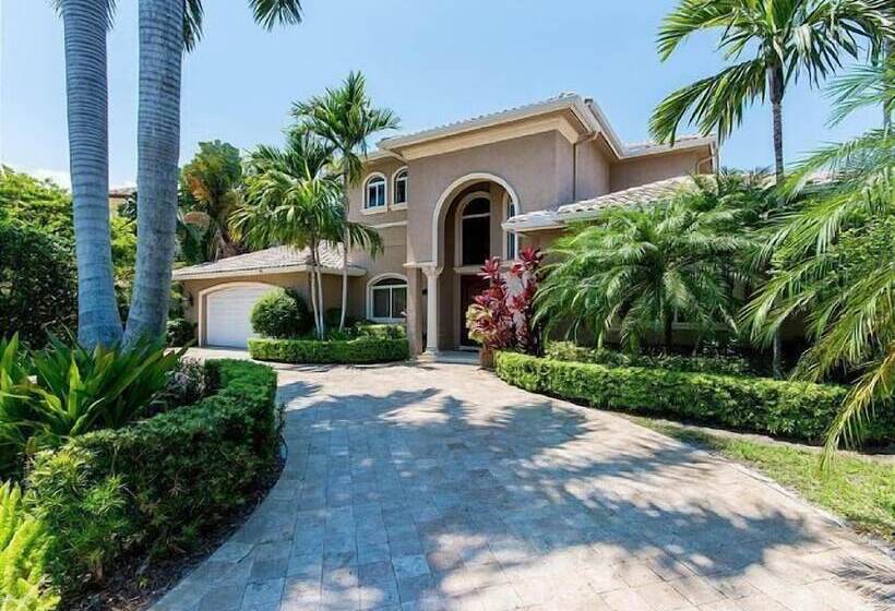 Salty Bungalow Marietta