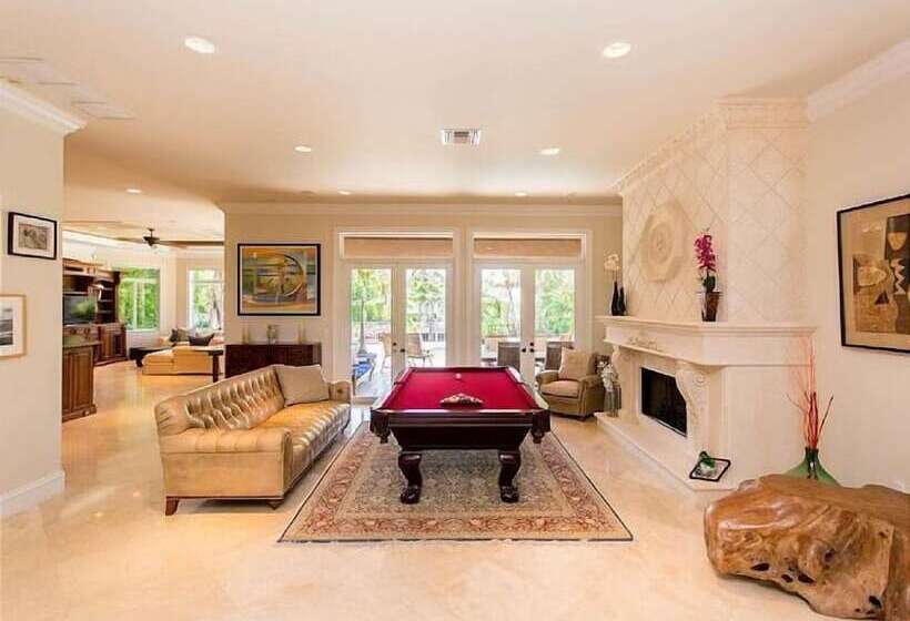 Salty Bungalow Marietta