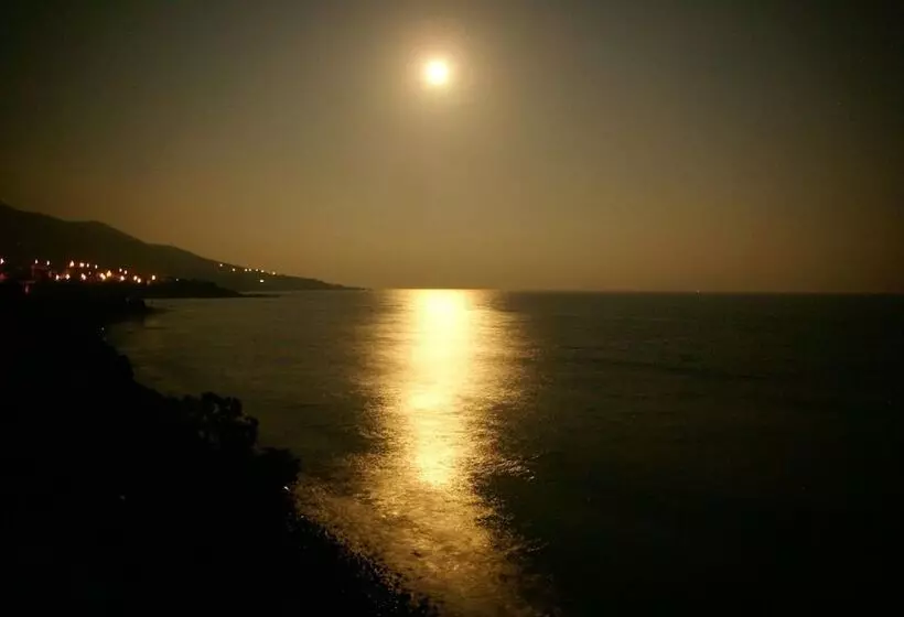 Sun Camero Apartments